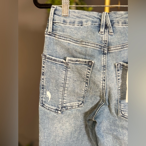 Good American jeans. Good legs straight. - Picture 9 of 12